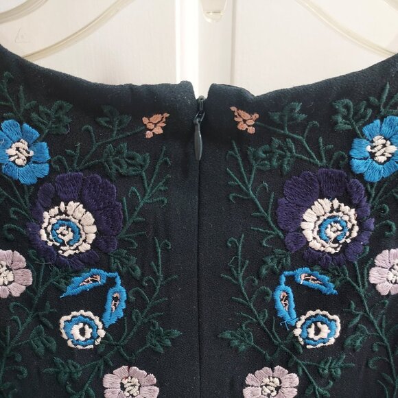 Club Monaco Kasienna Navy Blue Floral Embroidered Long Sleeve Dress - Picture 7 of 9